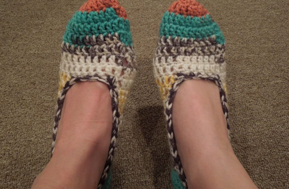 Finished Simple Crochet Slippers for Narrow Feet