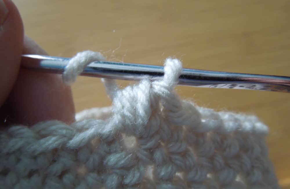 Baby Bean Hat Close Up first bean stitch continued
