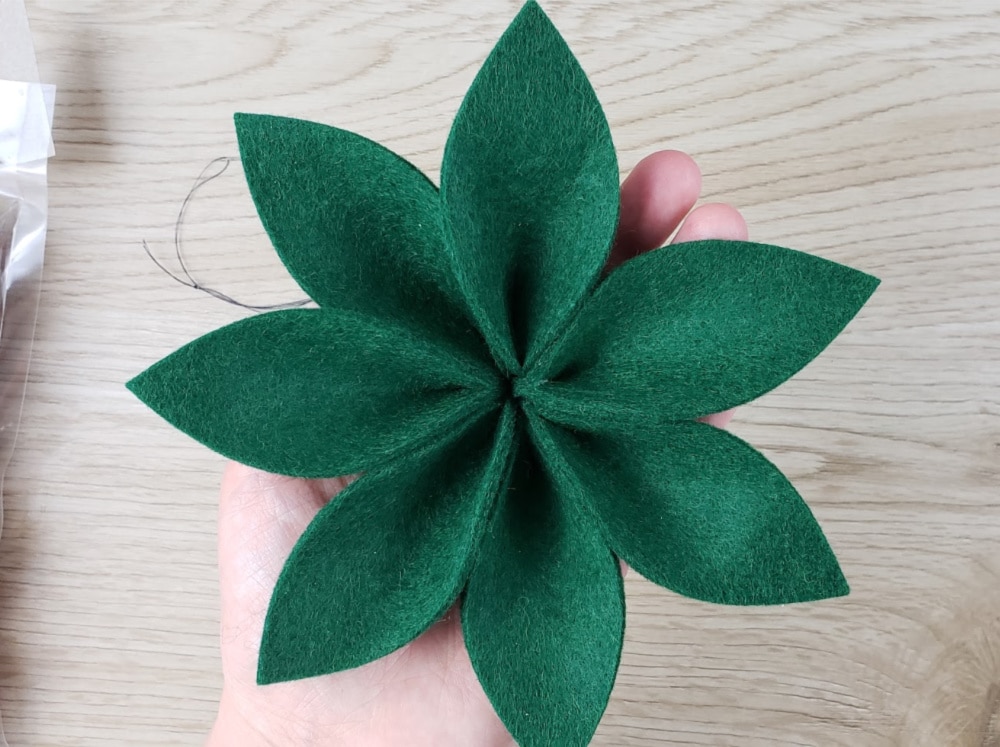 Front of assembled holly leaf part | DIY Christmas Wreath