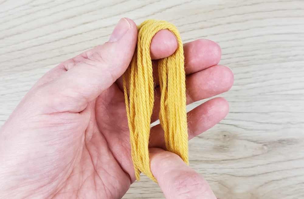 Making DIY Yarn Tassel for Bookmark