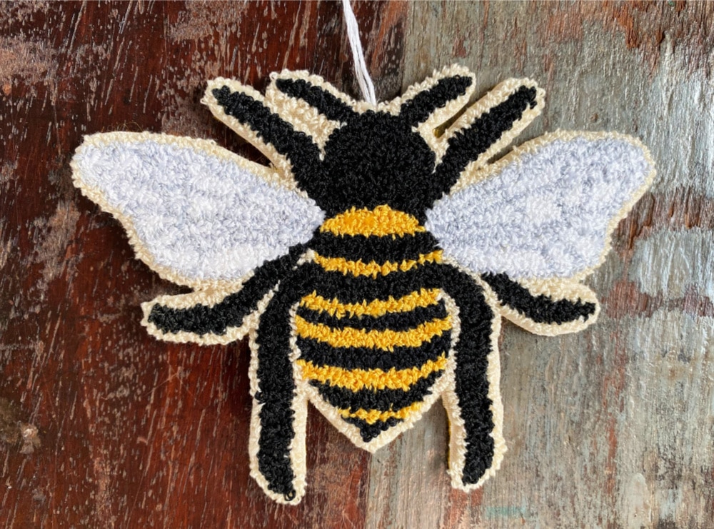 Queen Bee free punch needle pattern tutorial