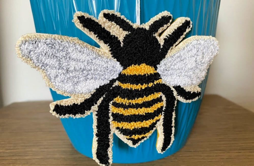 Queen Bee free punch needle pattern design on planter