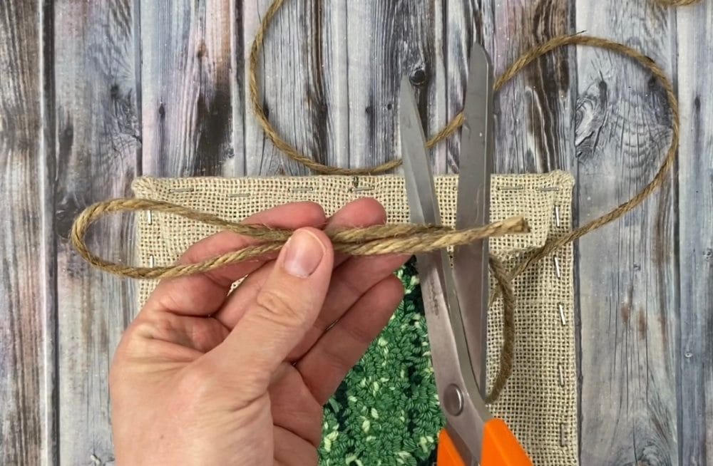 Make jute hanger