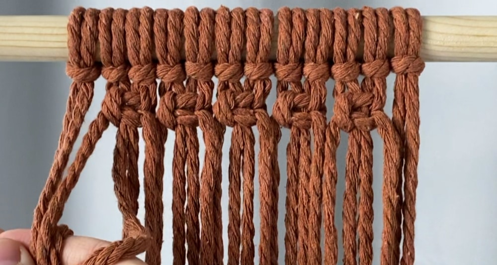 first row of square knots | macrame plant hanger diy