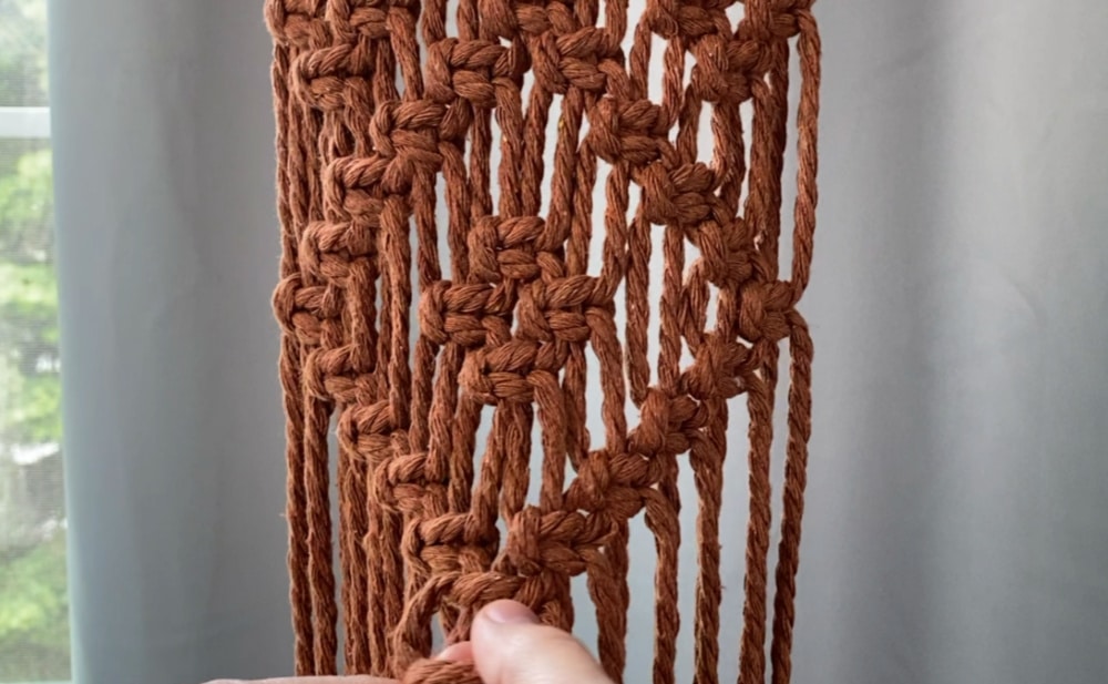 Second diamond shape | DIY macrame wall hanging