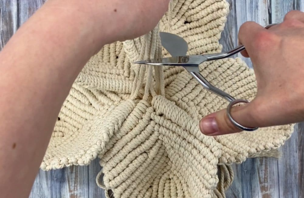 trim the center strands down for fringe