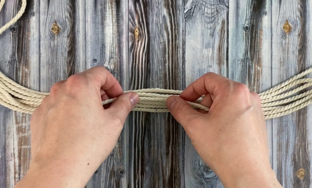 Macrame terrarium hanger tutorial