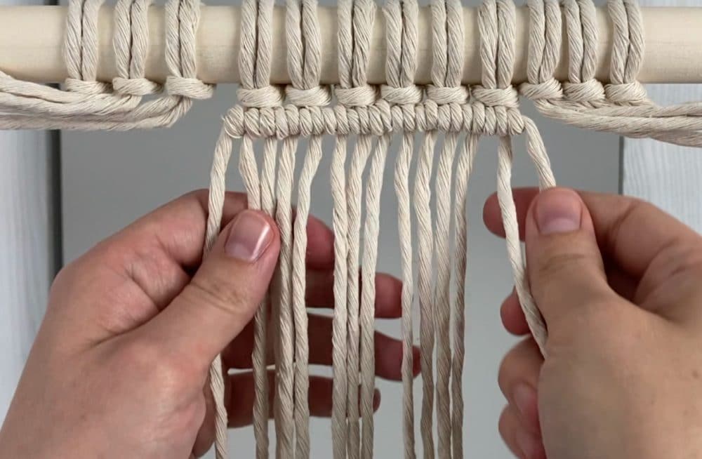 tie a row of double half hitch knots
