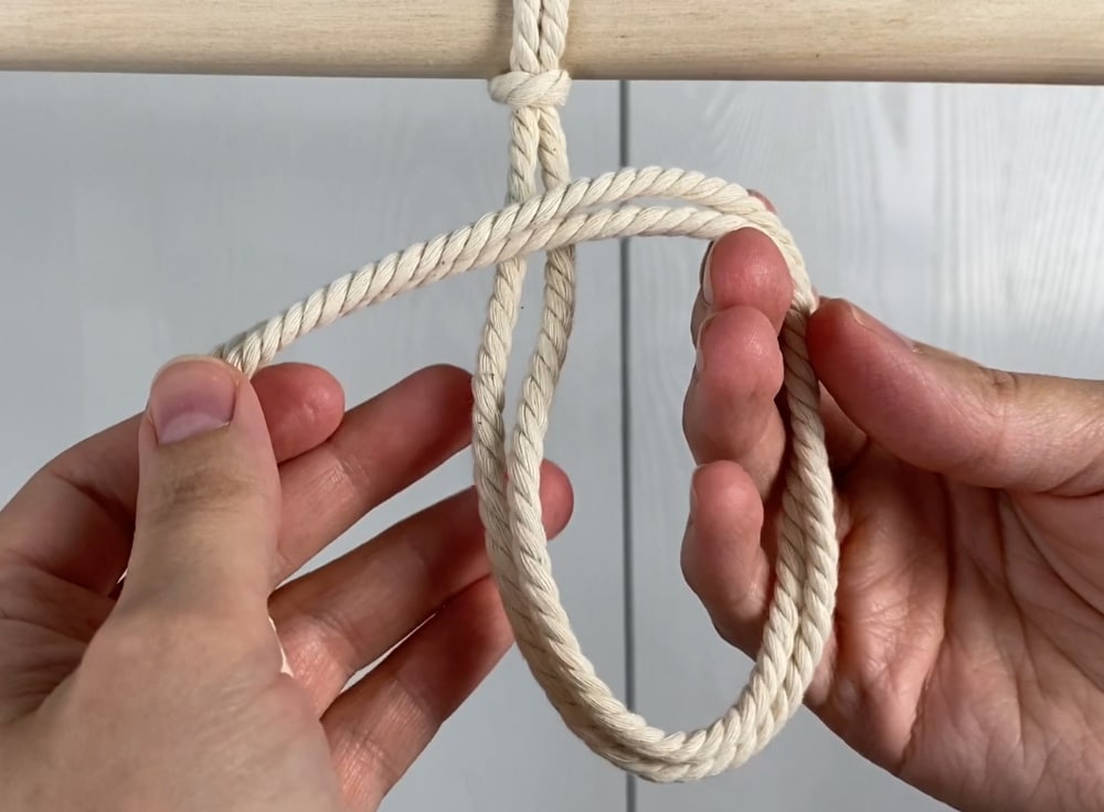 Learn the Basic Macrame Knots! (Perfect for Beginners) Marching North