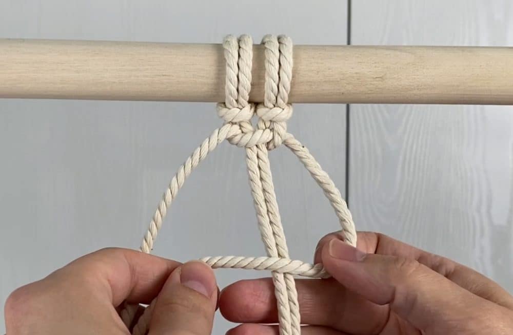Learn 17 Basic Macrame Knots (+ PDF Guide for Beginners!) | Marching North learn-17-basic-macrame-knots-pdf-guide-for-beginners-marching-north