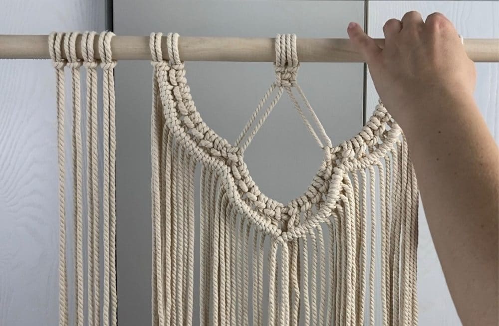 Add four cords on each side for alternating square knots