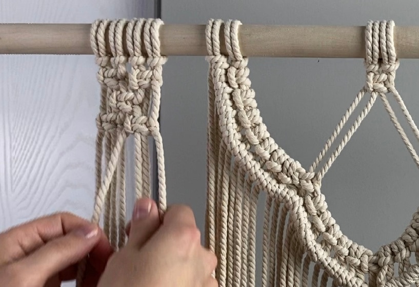 tie the two bands of alternating square knots