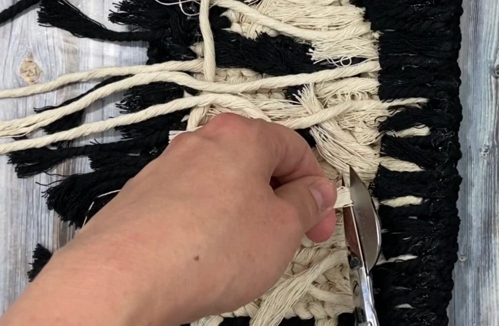 trimming the ends of macrame ghost
