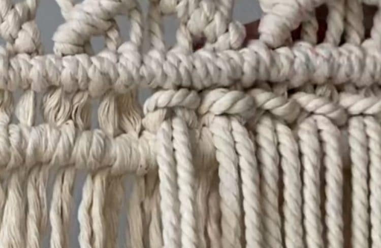 rya knots for fringe at the bottom