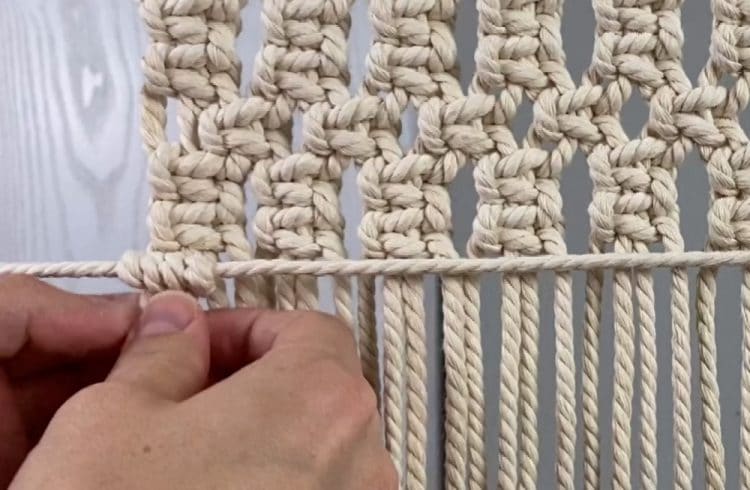 alternating square knots