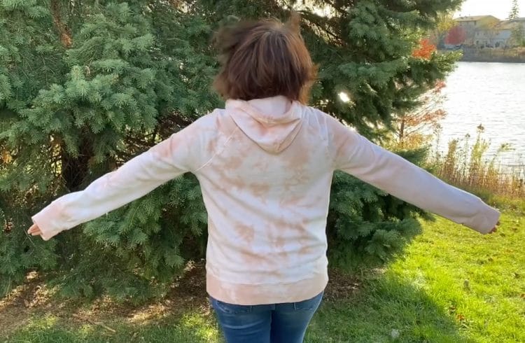 how to tie dye a hoodie with avocados