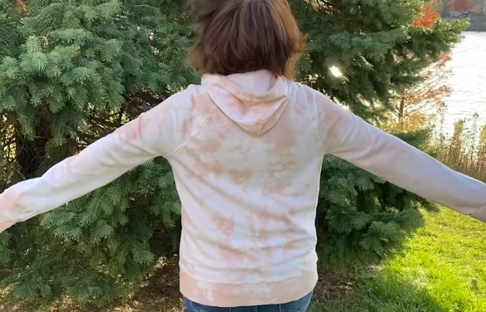 how to tie dye a hoodie with avocados