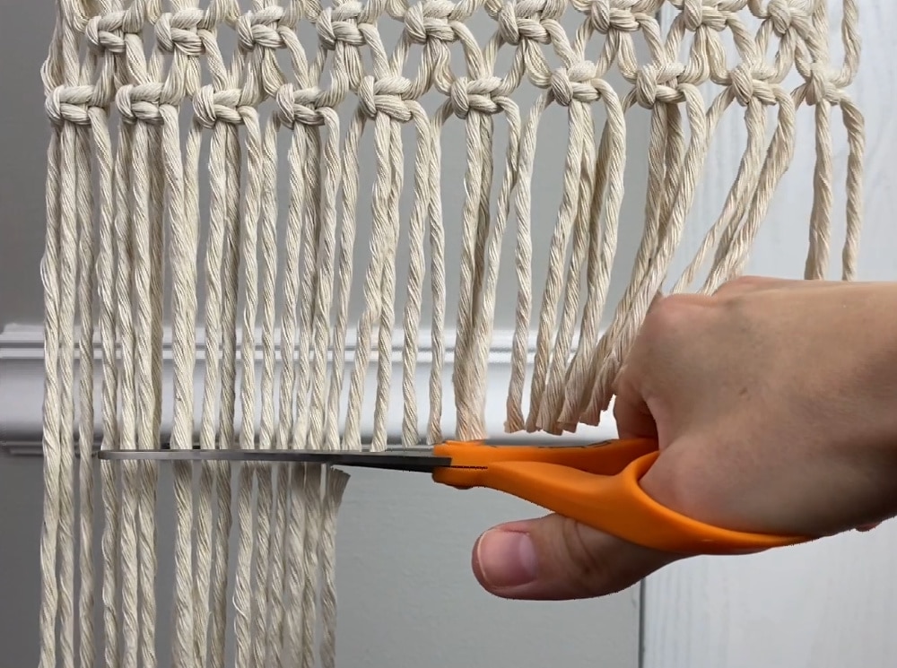 How to Make Boho Chic Macrame Placemats (with 2 knots!)