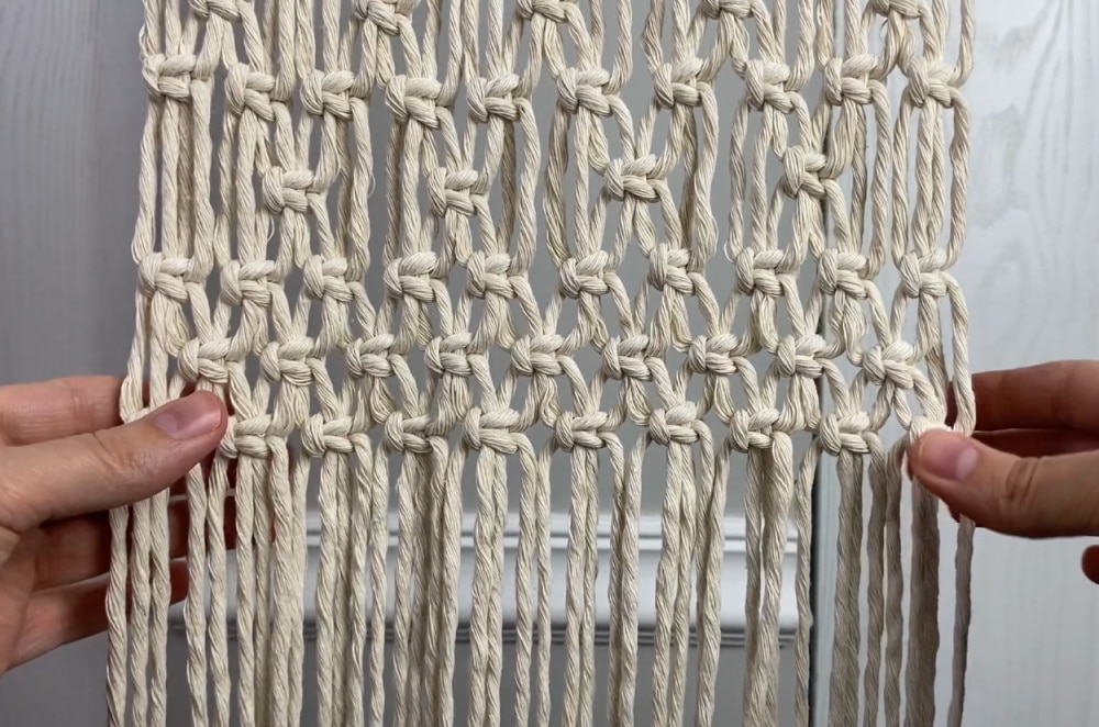How to Make Boho Chic Macrame Placemats (with 2 knots!)