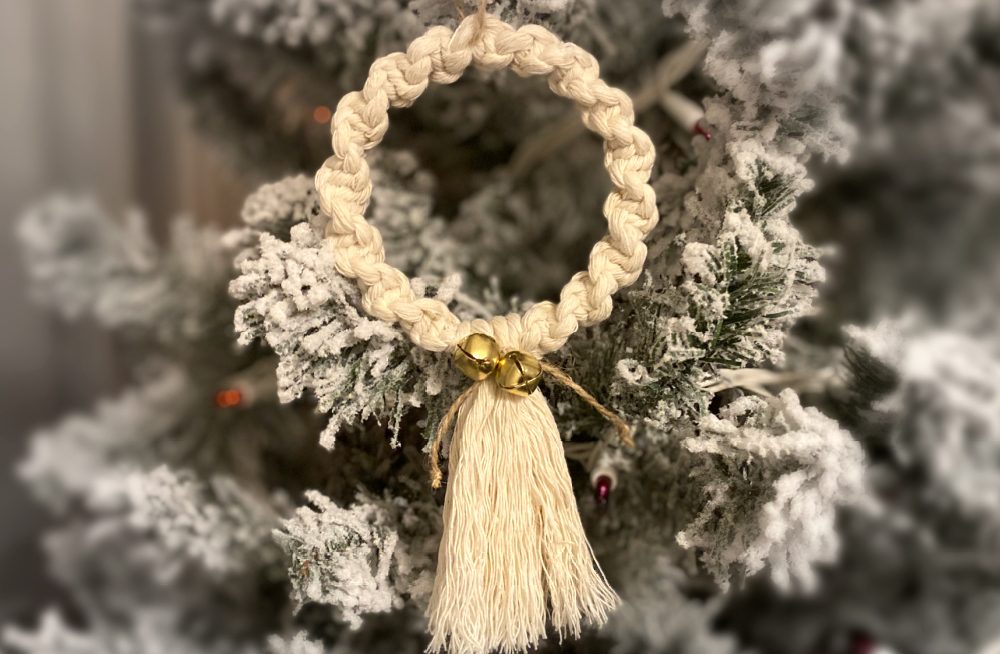 macrame christmas ornament