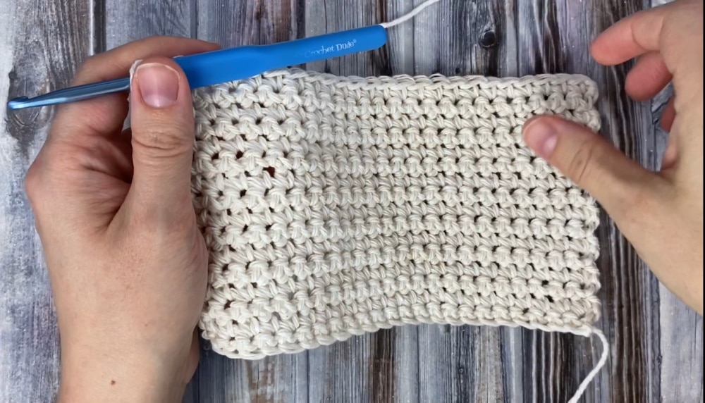 first sixteen rows of single crochet for double thick crochet pot holder using the thermal stitch