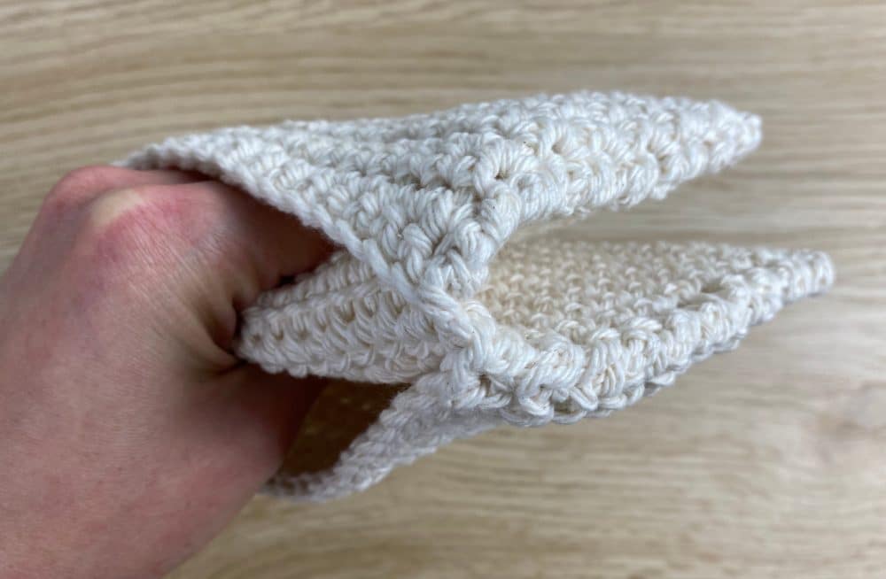 https://www.marchingnorth.com/wp-content/uploads/2020/11/thermal-stitch-double-thick-crochet-pot-holder-1-1000x654.jpg