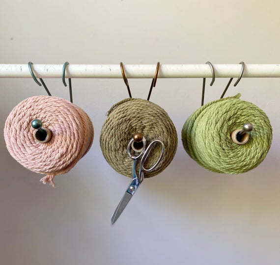 Setting Up Your Perfect Macrame Work Station {Ultimate Guide!}