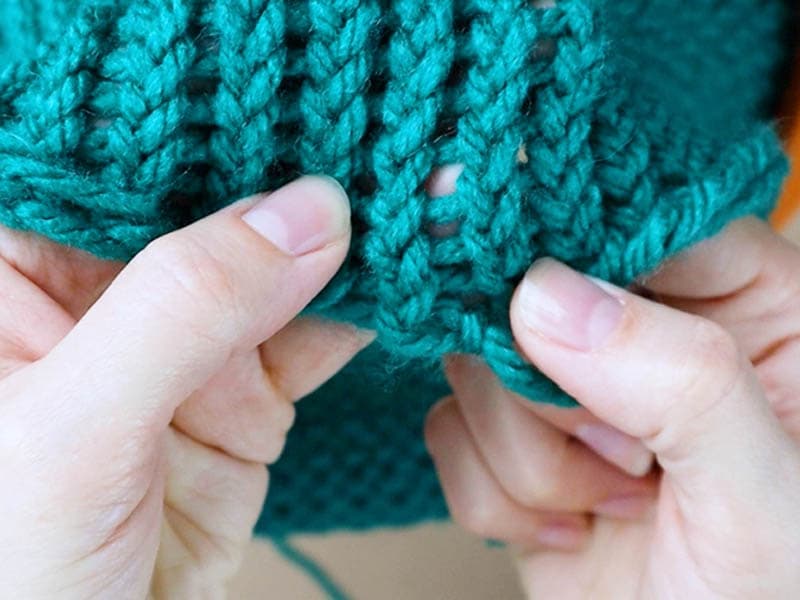 Loom Knit Men's Hat Pattern, Pinecone Stitch, Ski Cap, Tweed