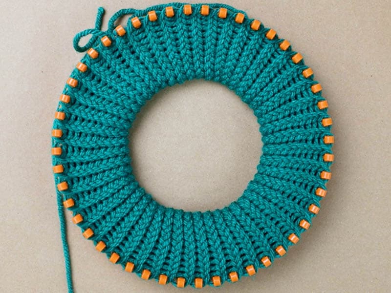 How to Knit a Hat on a Loom Easy Beanie Pattern for Beginners