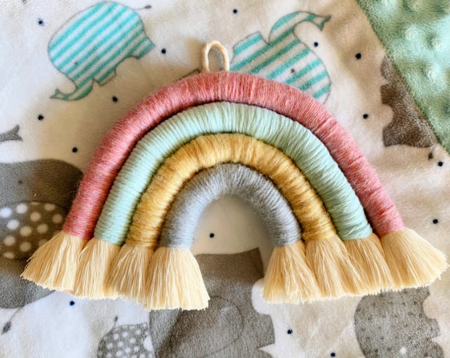 macrame rainbow(1) Marching North