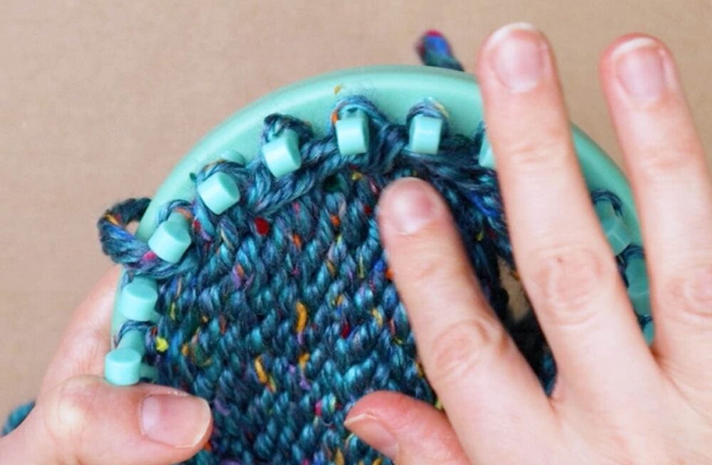 how it will look after you put the loops on the pegs from the heel gap