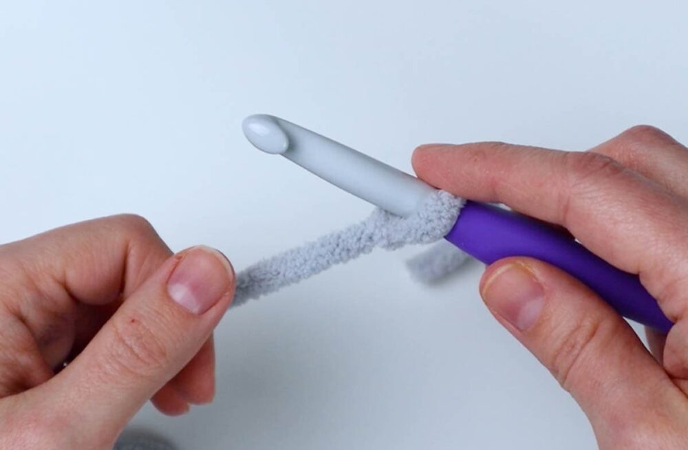 attach the yarn to your crochet hook with a slip knot
