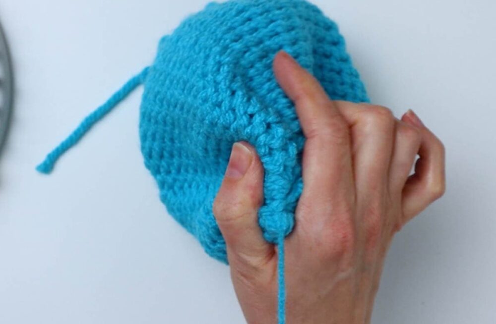 How to Loom Knit a Baby Hat (in 2 Sizes!) Marching North