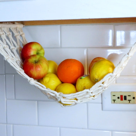featured image for macrame fruit hammock post