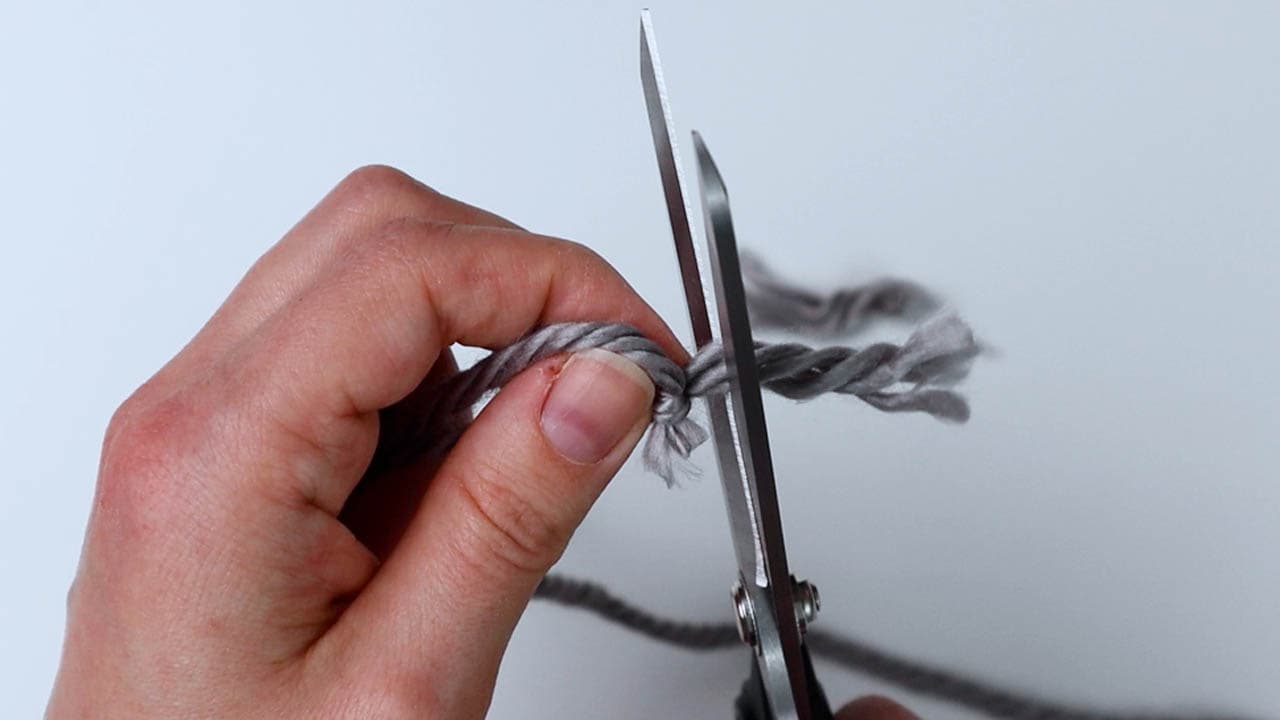cut off the excess yarn tails