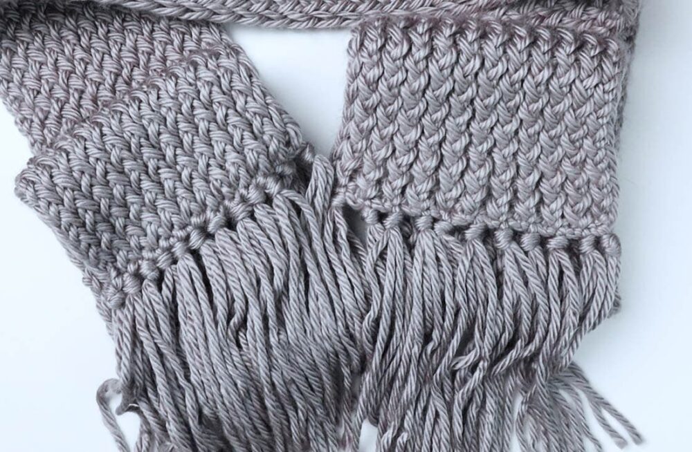 How to Knit a Scarf on a Long Loom (Easy Tutorial for Beginners!)