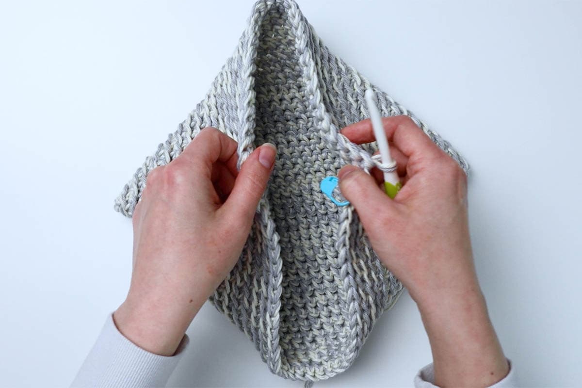 Magic Crochet Pot Holder (Double Thick!) Free Pattern Marching North