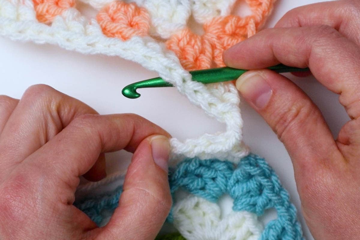 insert your hook into the top chain space