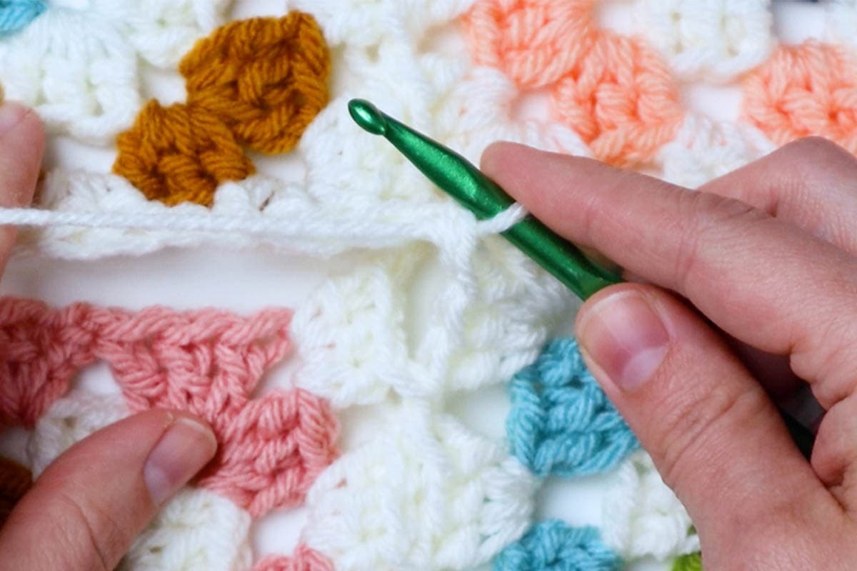How to Join Granny Squares with the Continuous Join As You Go Method