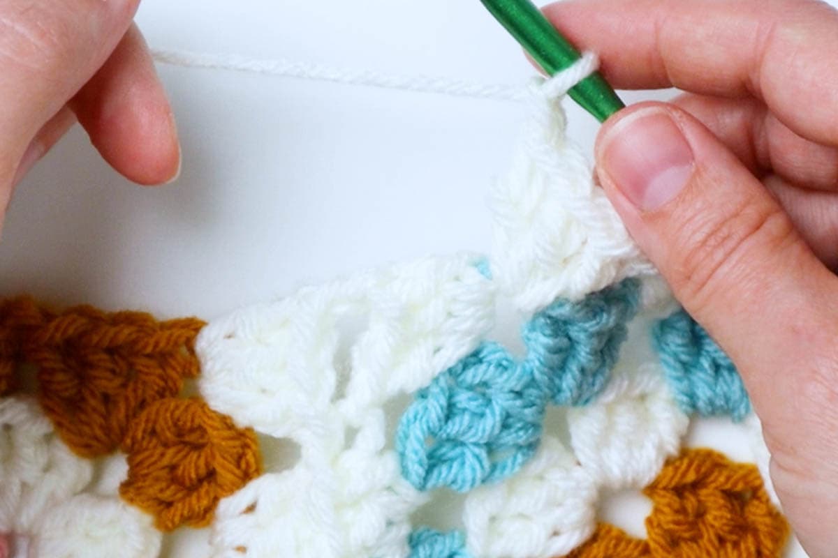 How to Join Granny Squares with the Continuous Join As You Go Method