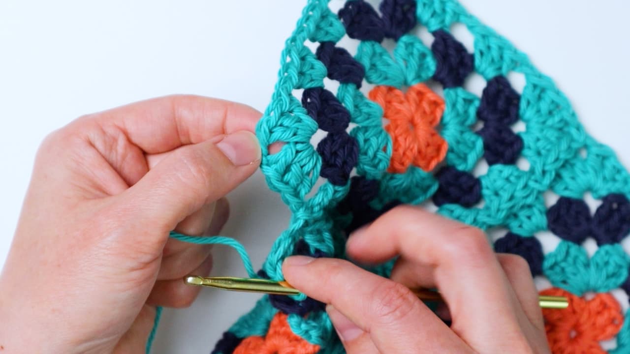 last corner space of the granny square