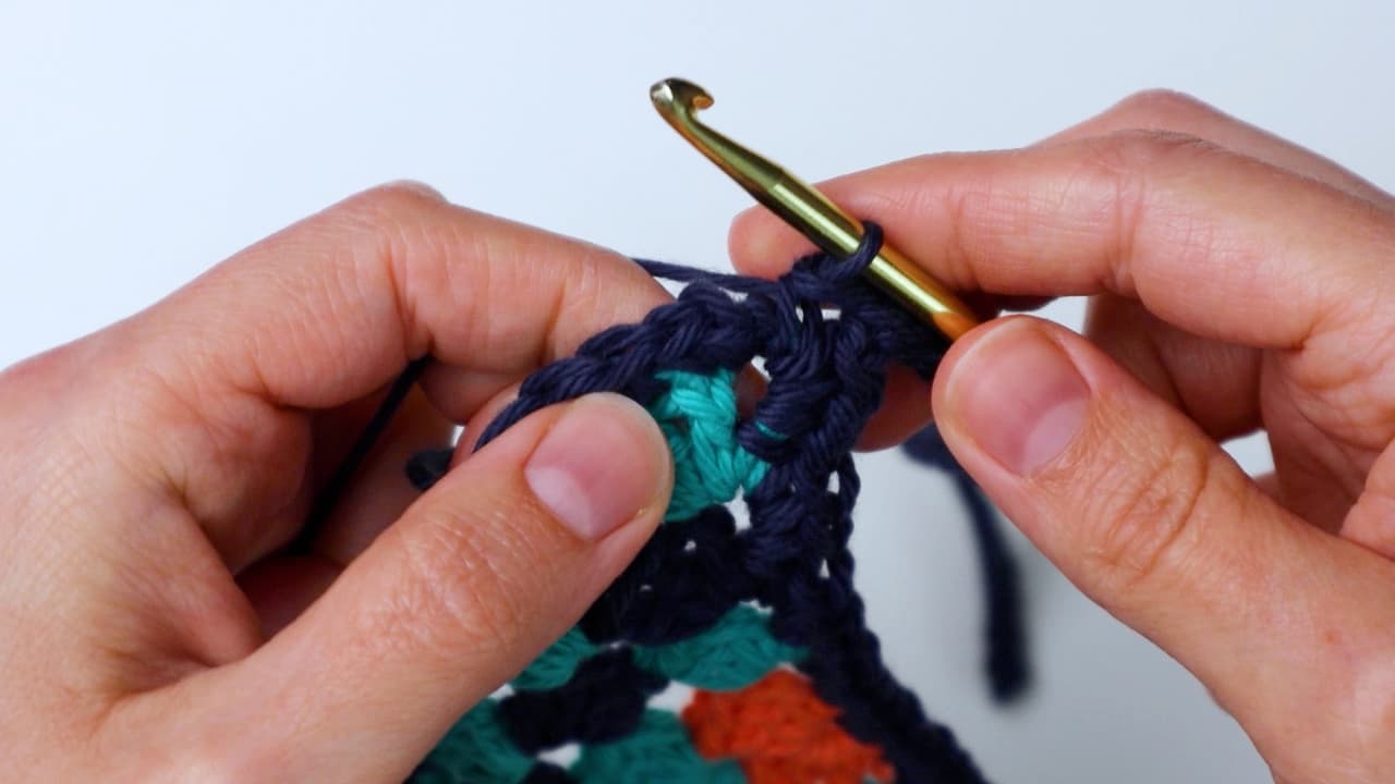 slip stitch into first sc of round to finish off
