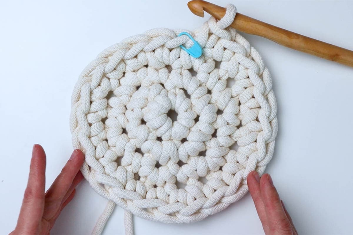 Cozy Free Crochet Pillow Cover Pattern (Removable!)