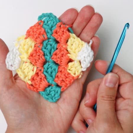 EASY Corner to Corner (C2C) Crochet Tutorial (for Beginners!)