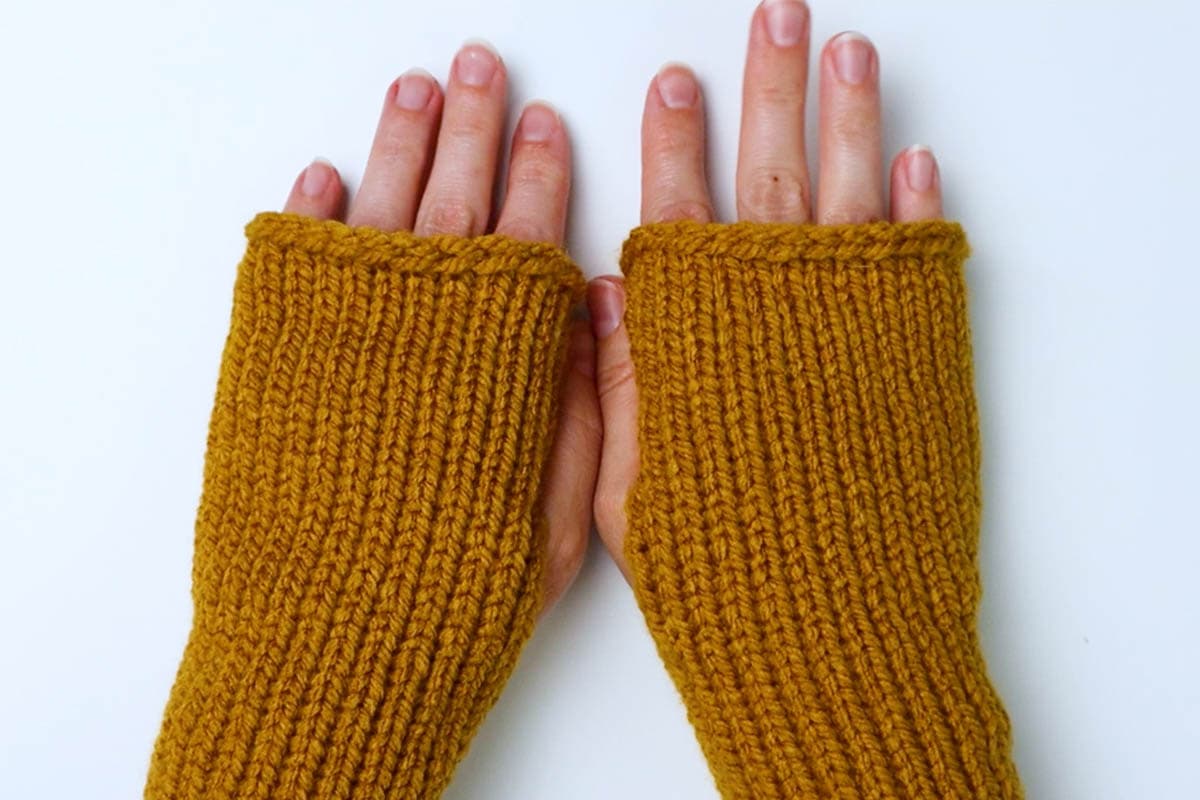 Make this Fingerless Gloves Knitting Pattern - Otherwise Amazing