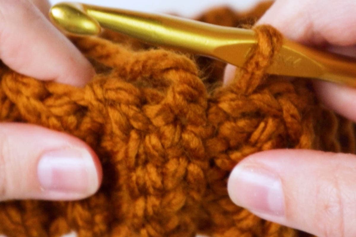 single crochet around ribbed brim