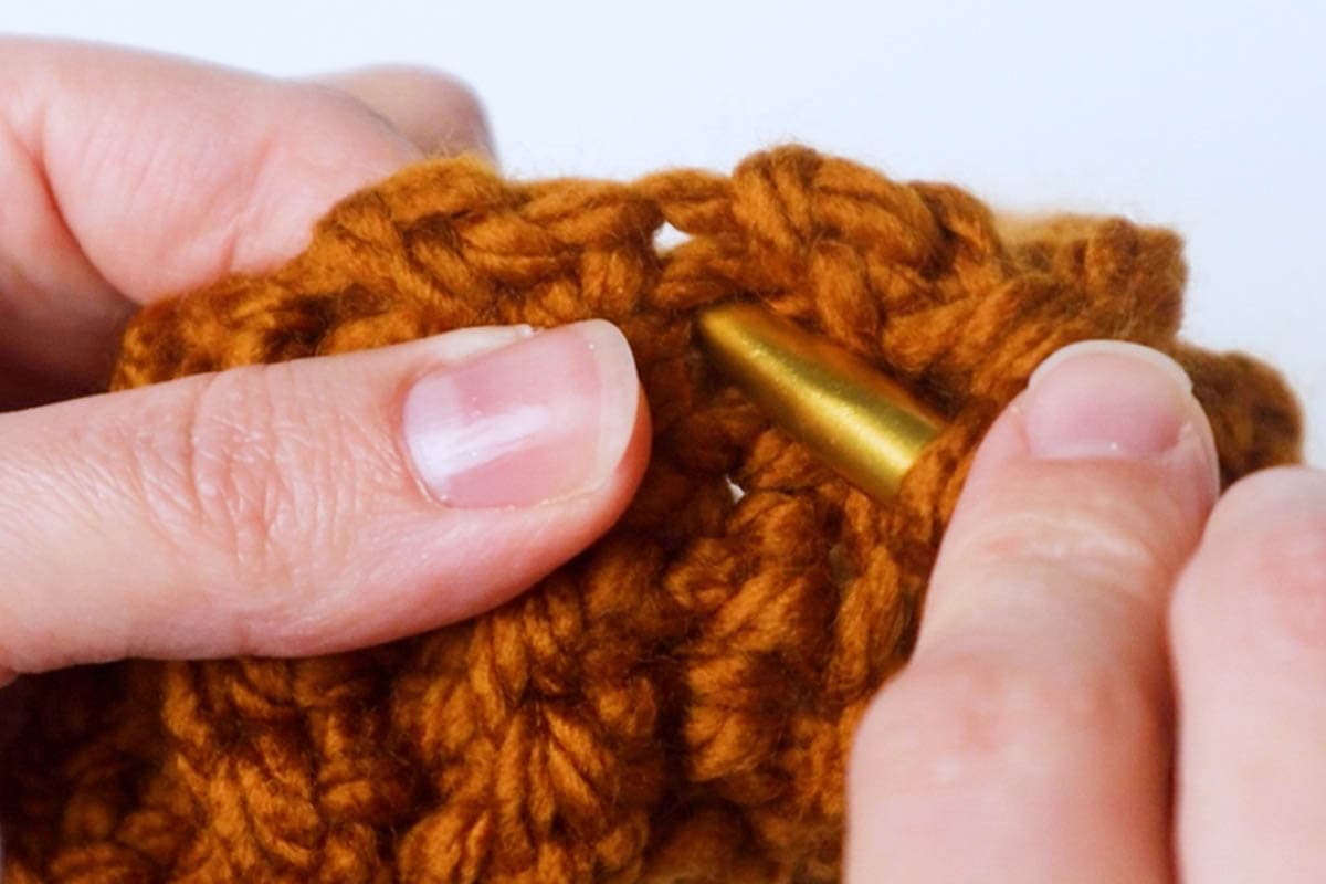 single crochet around ribbed brim