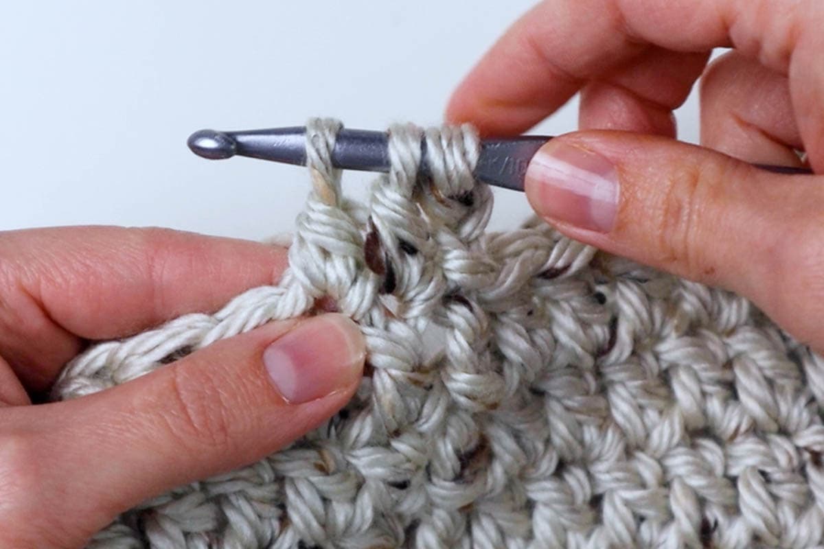 second half of dc2tog stitch