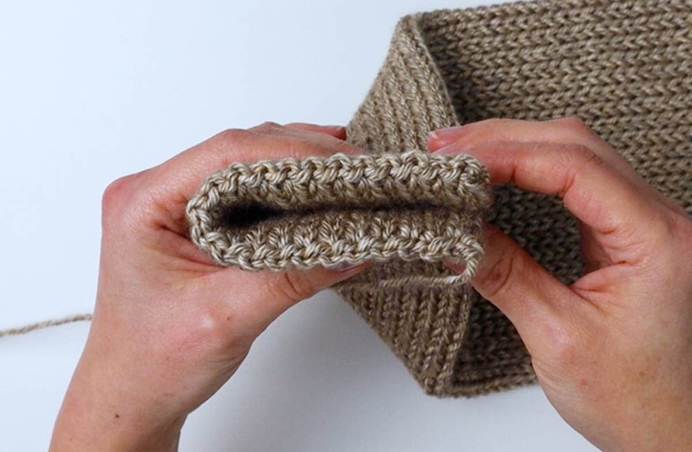 Free Twisted Knitting Machine Headband Pattern (Sentro, Jamit, or Addi