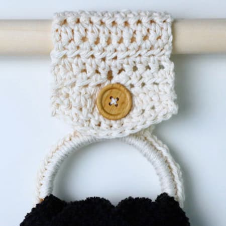 crochet kitchen towel holder featured image